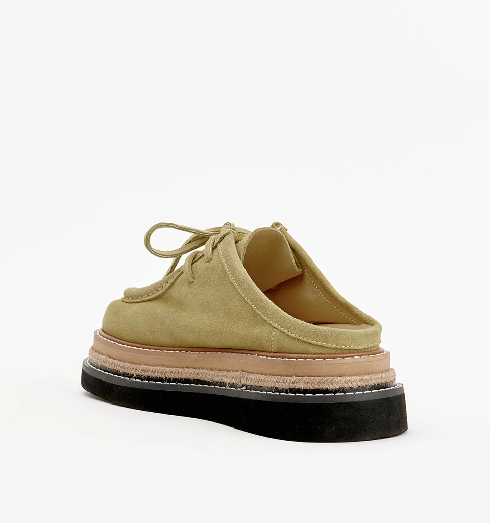 Veronique - Image 20